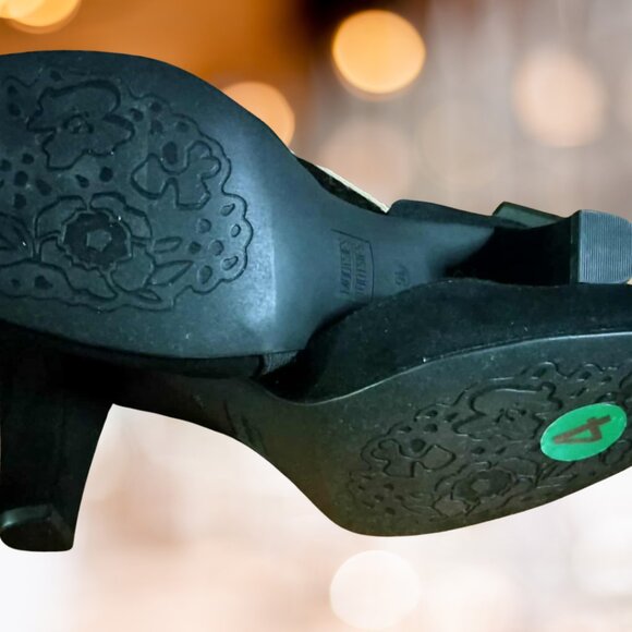 Chic Black Cross-Strap Block Heels by Mootsies Tootsies - Picture 5 of 7